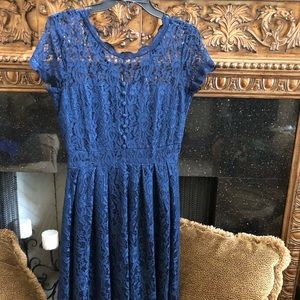 Navy lace very elegant silk lining Size Small